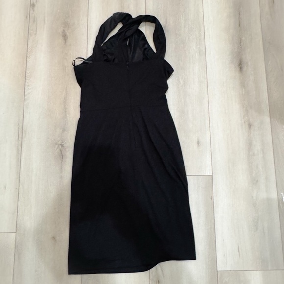 David Meister criss cross front black dress ❤️ - Picture 4 of 5